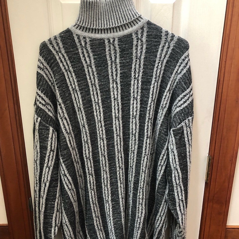 Koman NWOT SX XXL TURTLENECK SWEATER